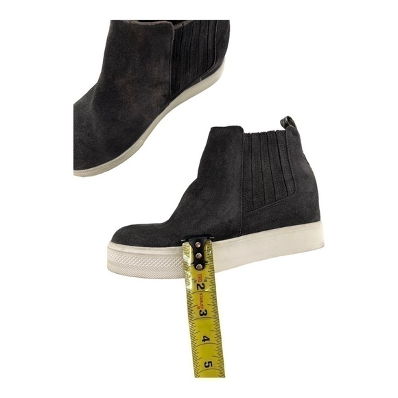 Dolce Vita Wylee Slip On Wedge Comfort Sneaker, Women's Size 6 Gray Suede - Picture 9 of 14